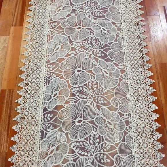 Lace Table Runner - Picture 7 of 9